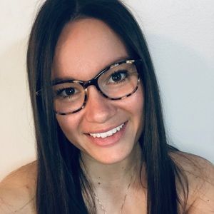 Meet your Posher, Stefani